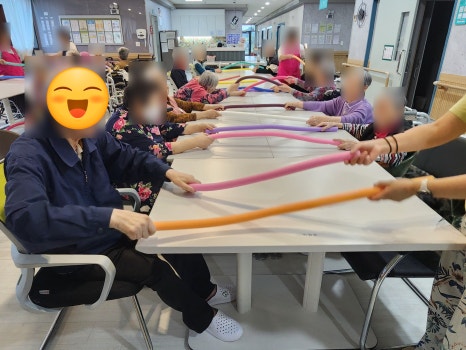5d338000097654c14043fc44ab389a77_1762412092_8245.jpg